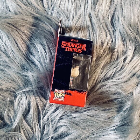 Funko Pocket Pop! Netflix Stranger Things ELEVEN Vinyl Figure Keychain - Picture 3 of 4